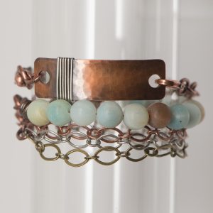 Copper bracelet with beads and chain links
