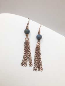 Copper chain earrings with blue beads