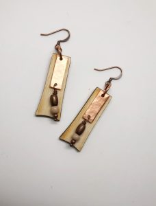 Copper and wood earrings with beads