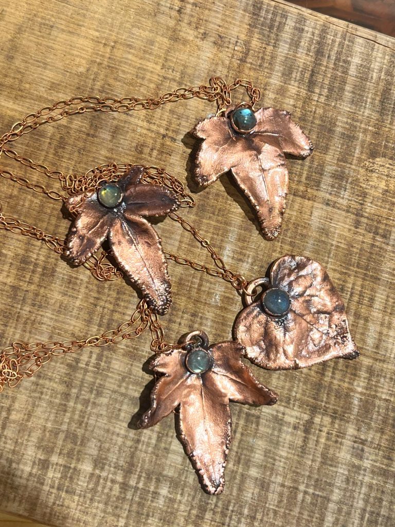 Nature in Copper- Leaf with Labradorite - Novi Creations